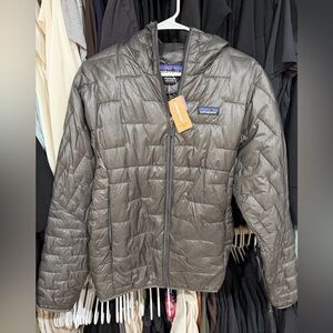 Patagonia men’s micropuff hoodie